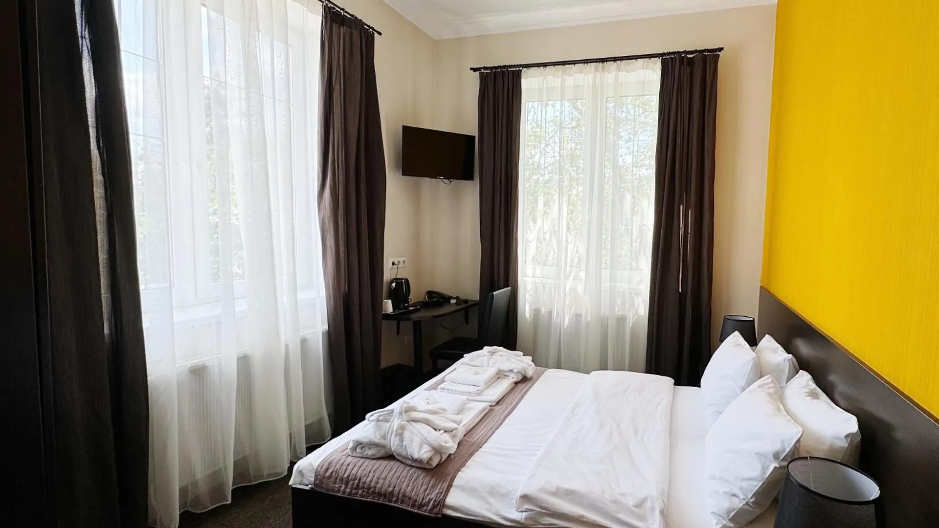 קייב Shelter Hotel