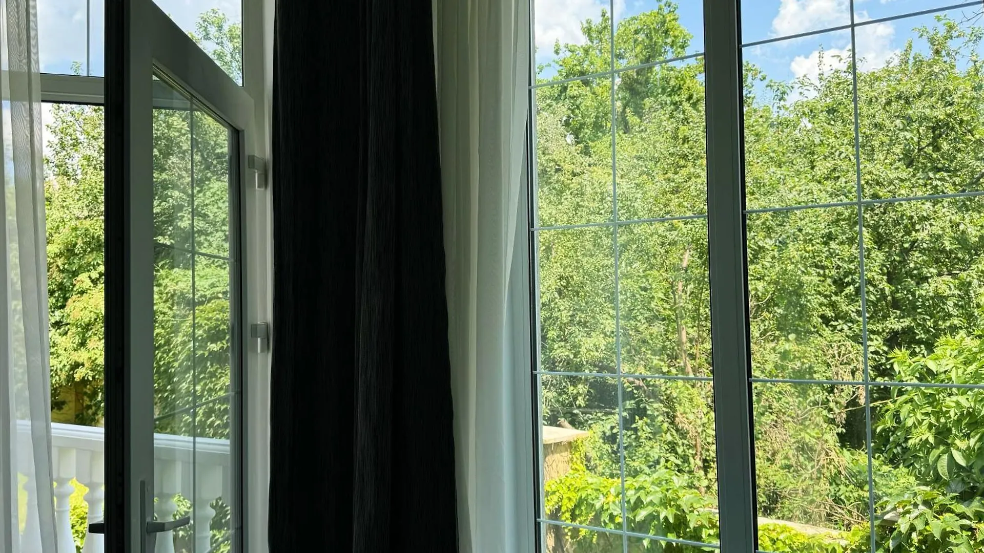 Shelter Hotel Kyiv