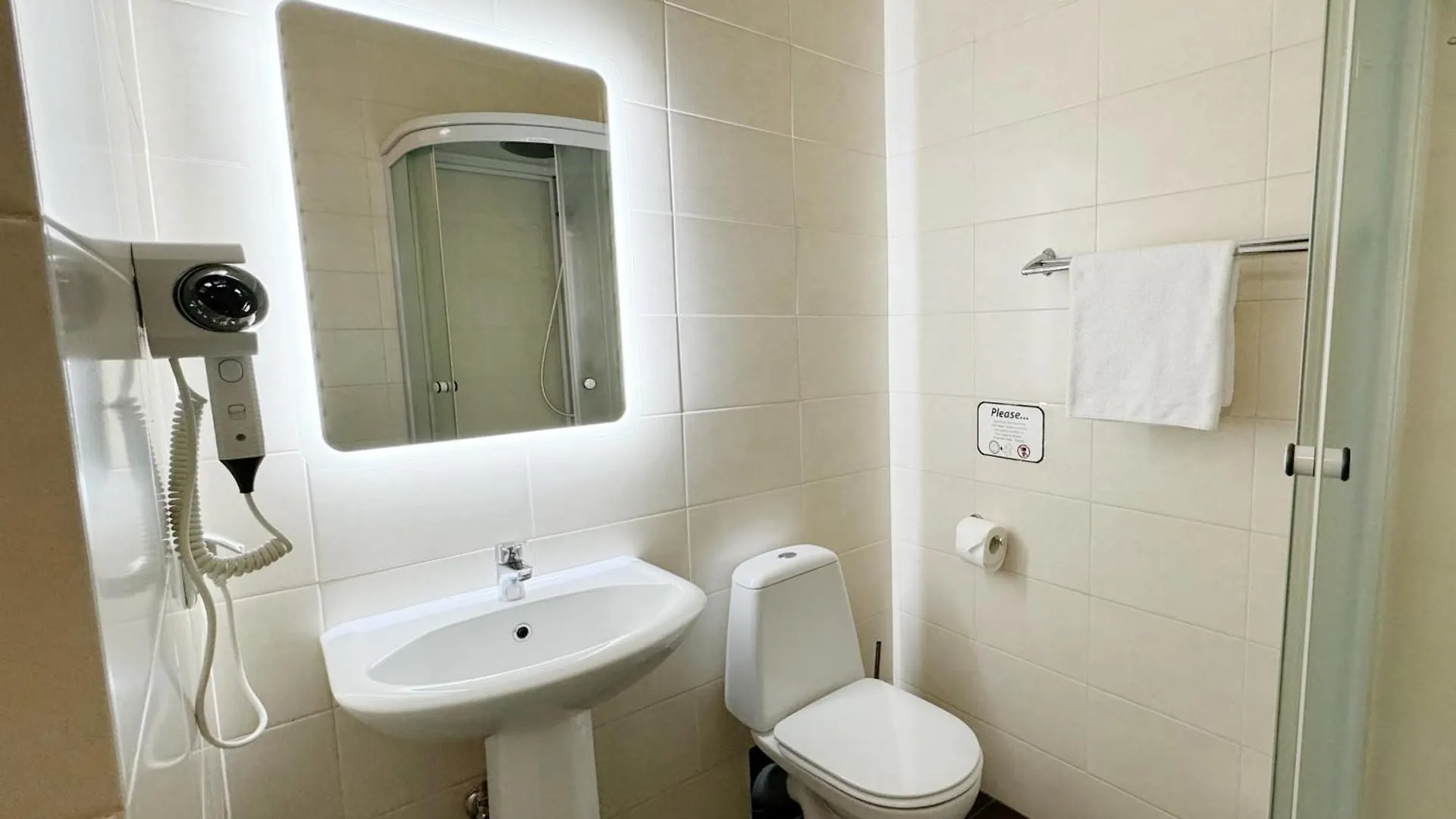Bed & Breakfast Shelter Hotel Kyiv Ukraine