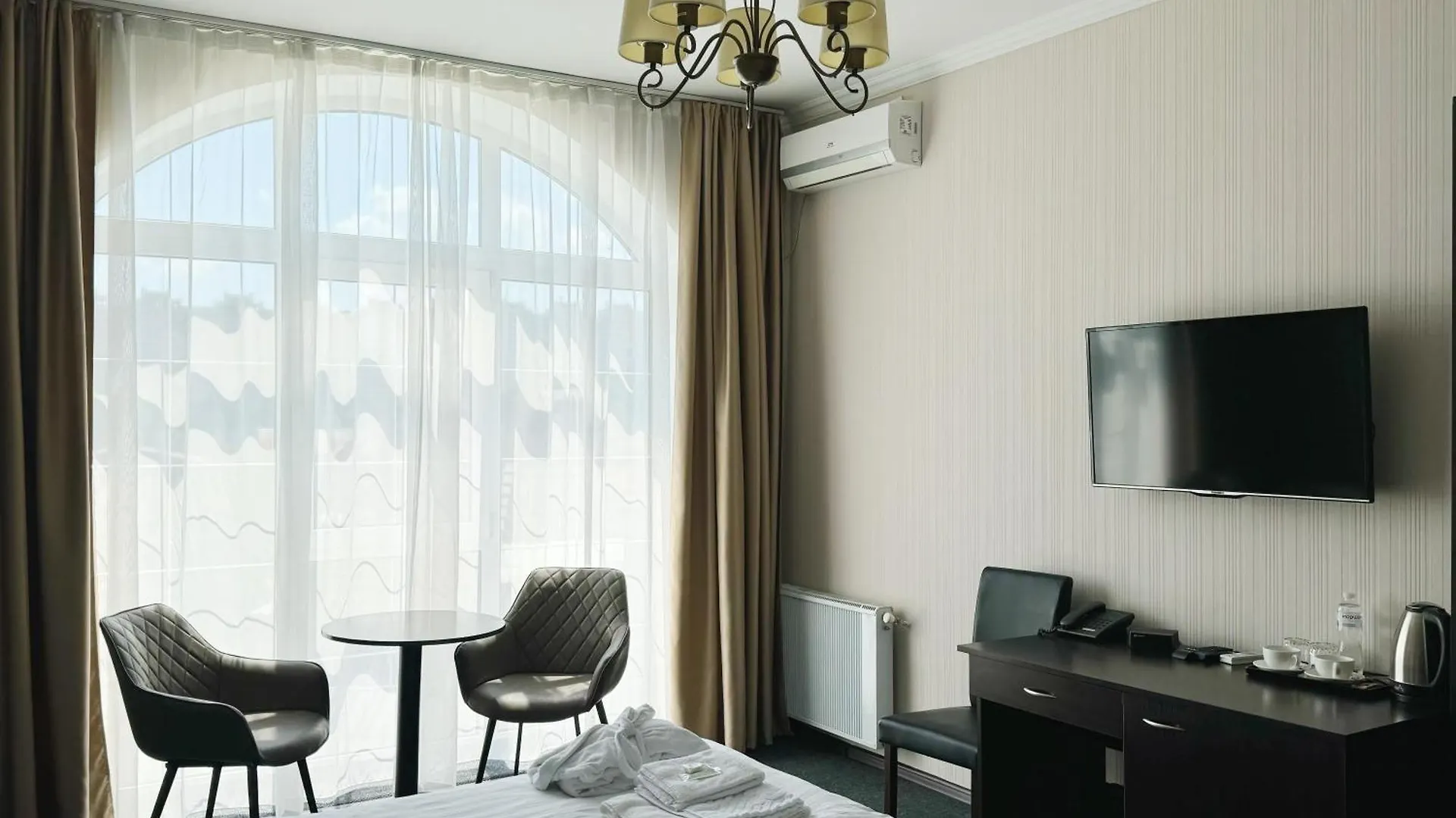 קייב Shelter Hotel 0*,